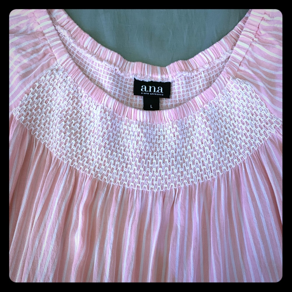 Anna flowy pleated pink shirt. Winged arms. Size L